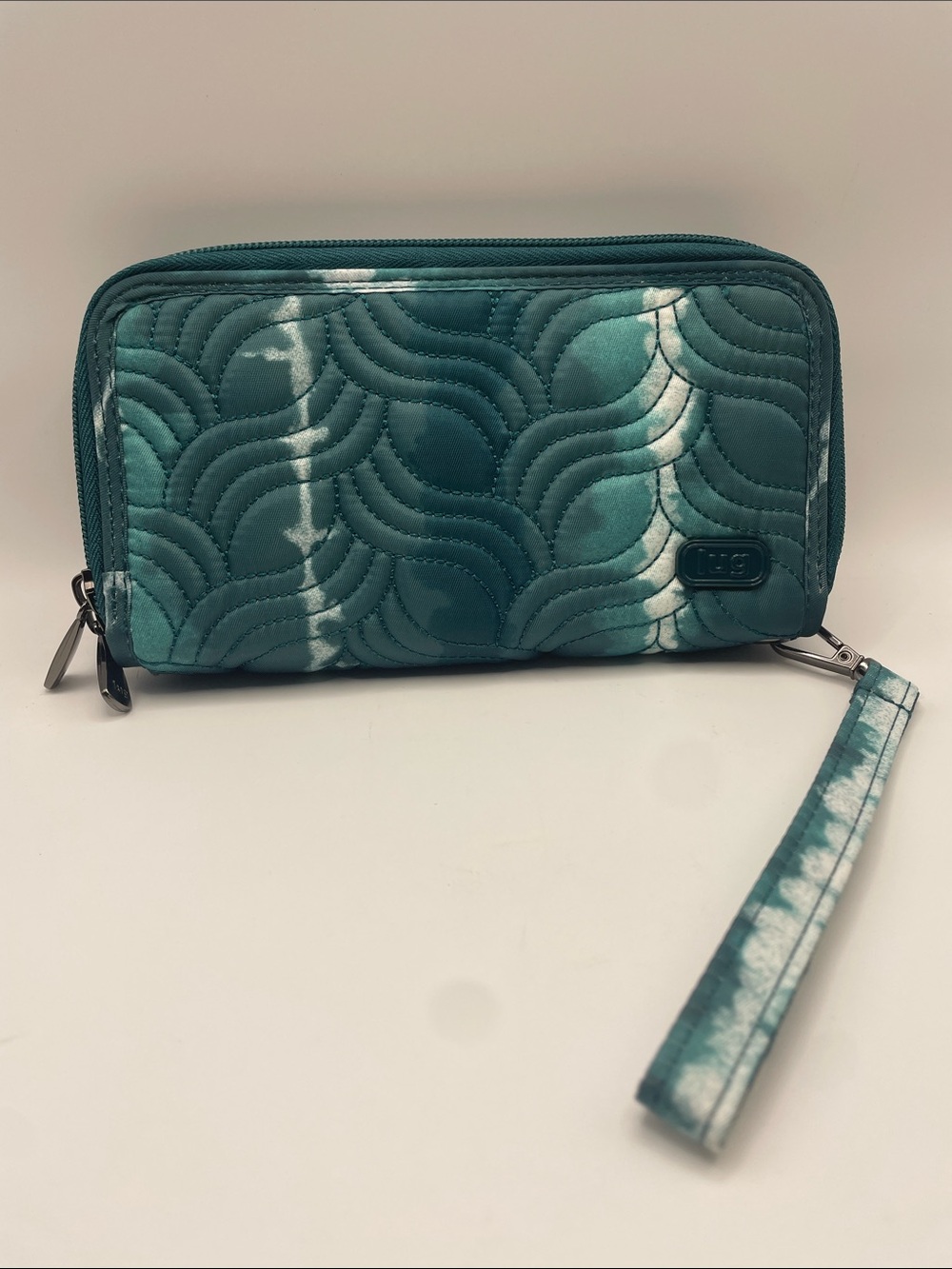 Lug Splits XL RFID Double-Zip Around Travel Wallet - Shibori Teal Pattern